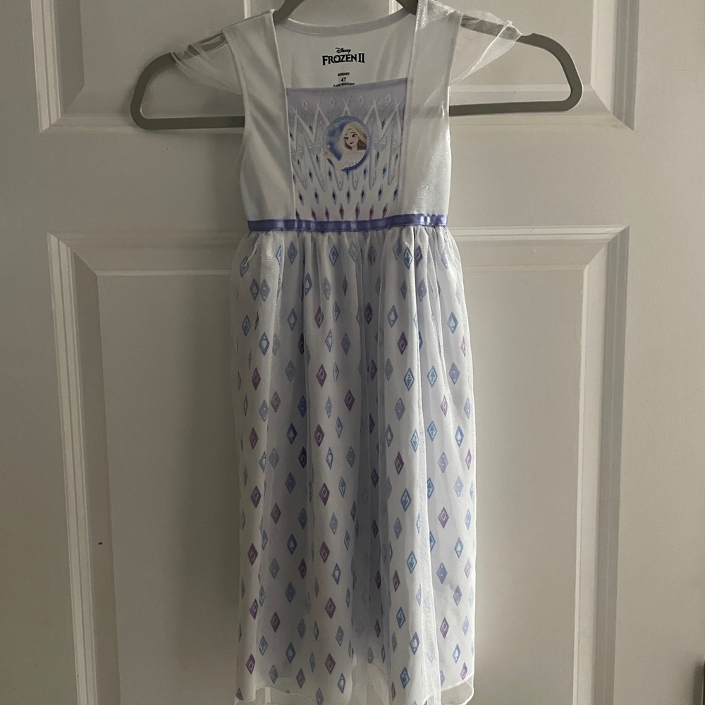 Disney Frozen 2 nightgown 4T